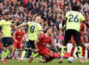 开云在线直播-利物浦主帅怒斥球员，全队备战