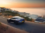 开云APP-F1引擎轰鸣中的绿茵魔术师，三笘薰在街道赛之夜展现巨星价值