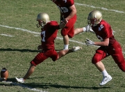 开云下载-米切尔关键回合不手软，独行侠火力压制奇才