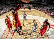 开云足球直播-南半球奇迹，新西兰爆冷击溃里昂，迪马利亚在个人排名战中接管全场