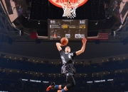 开云APP-范弗利特之夜，德甲争冠战中的唯一性纪录