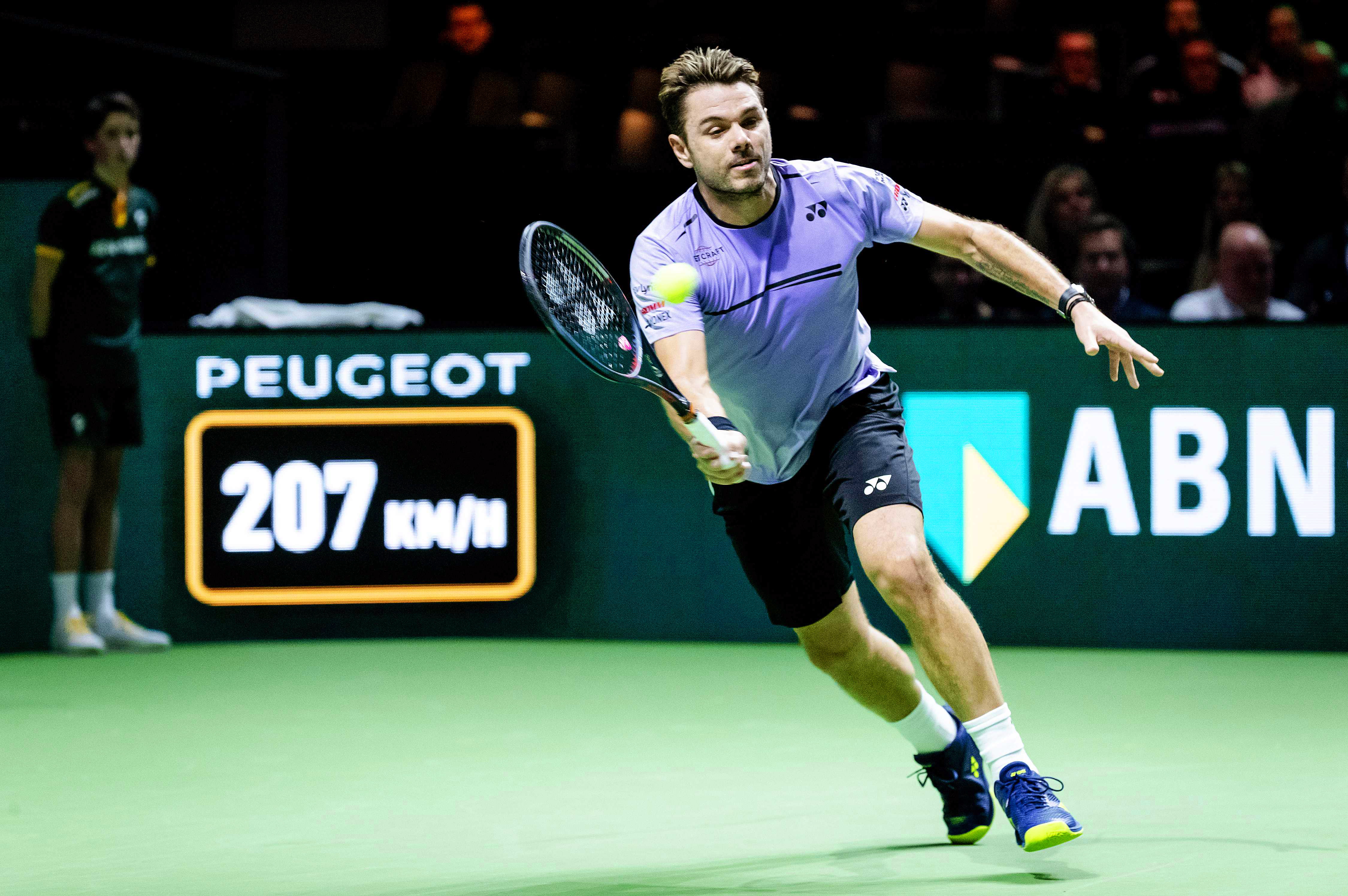 意大利网球队轻取澳大利亚网球队,瓦林卡统治全场 意大利网球队轻取澳大利亚网球队,瓦林卡统治全场