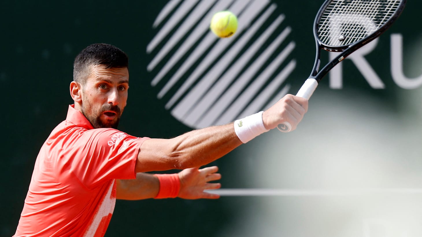 关于欧洲网球队鏖战西班牙网球队，德约科维奇高光表现的信息