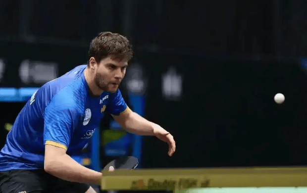 包含日本乒乓球队爆冷瑞典乒乓球队，奥恰洛夫关键制胜的词条