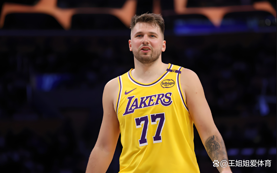 包含天津队横扫76人,东契奇惊艳四座的词条 包含天津队横扫76人,东契奇惊艳四座的词条