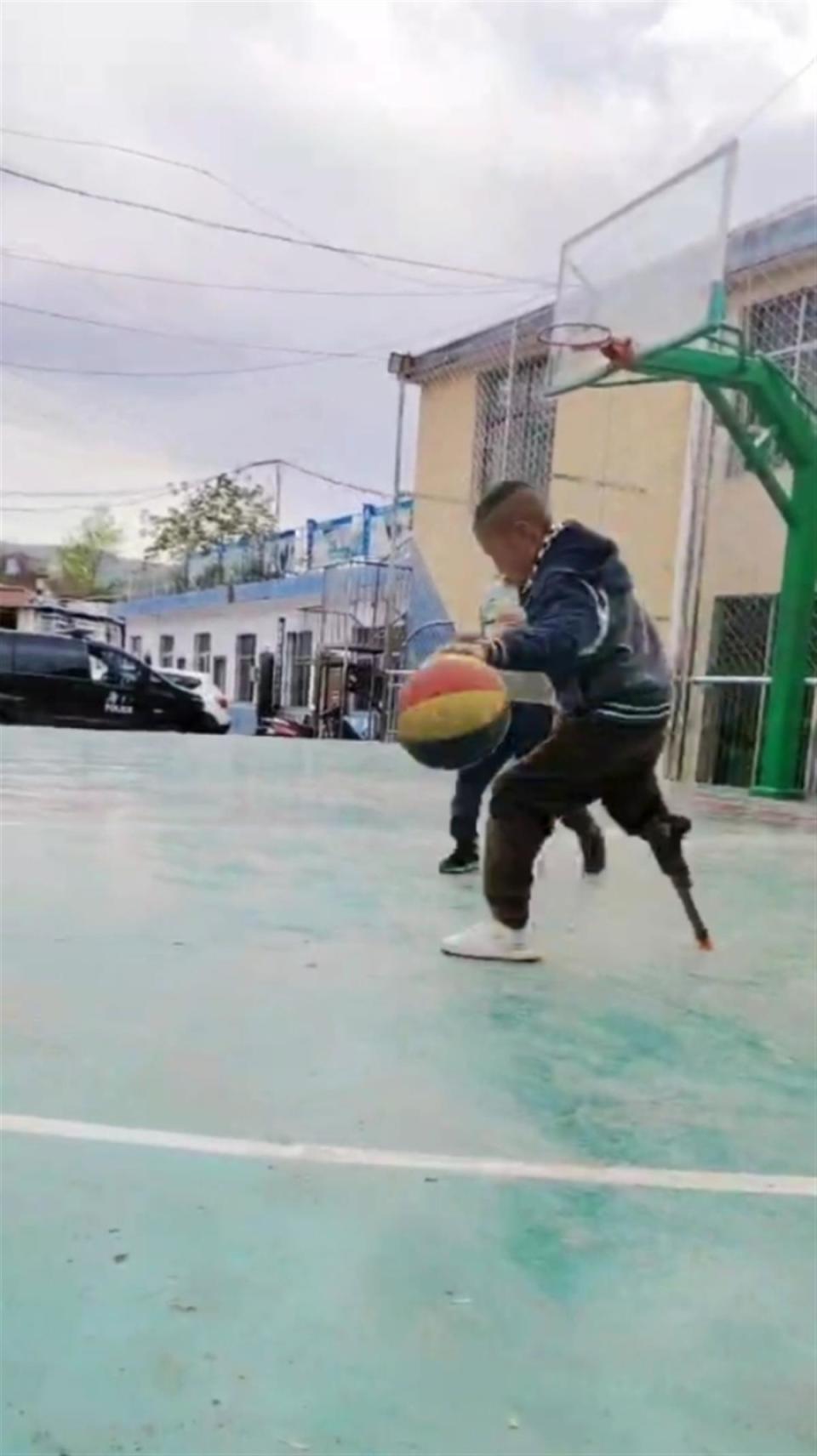 四川队逆转骑士，易建联惊艳四座