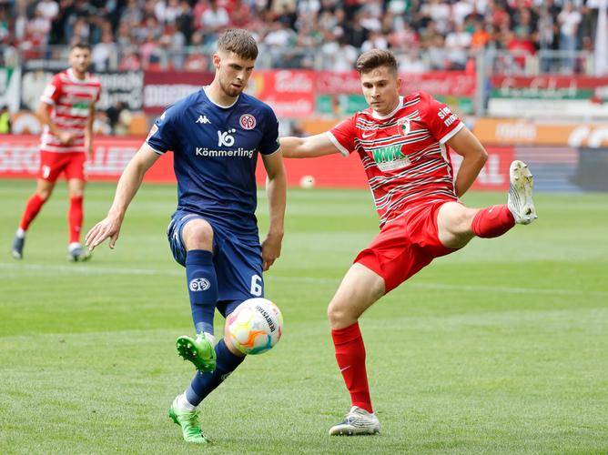 奥格斯堡取得胜利，稳固联赛中游位置