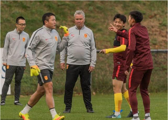 包含东南亚球队出战绝地反击勇往直前胜券在握的词条