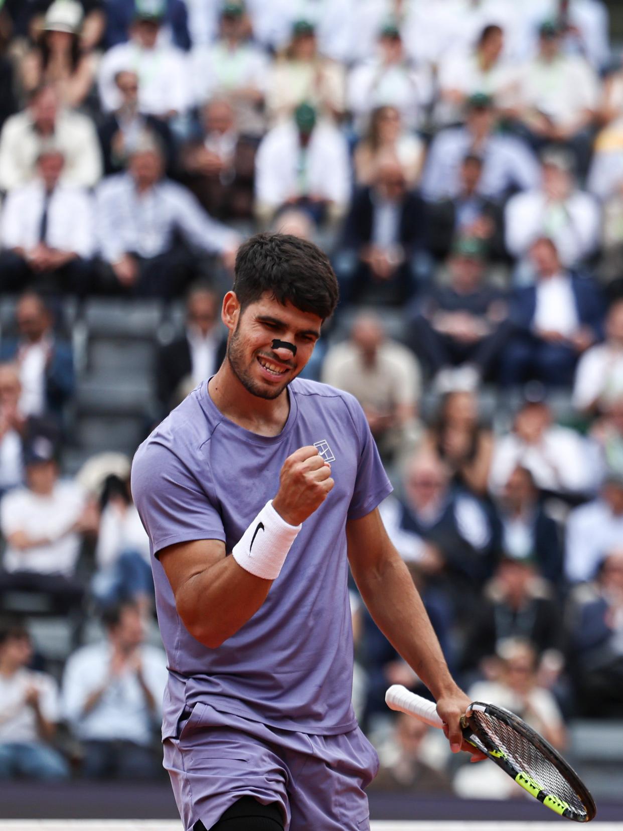 世界网球队鏖战欧洲网球队,阿尔卡拉斯关键制胜的简单介绍 世界网球队鏖战欧洲网球队,阿尔卡拉斯关键制胜的简单介绍