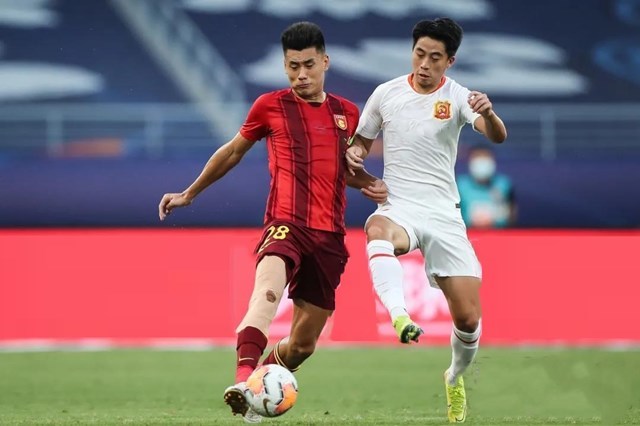 包含华夏联赛最新赛况揭晓，各支球队全力以赴争夺胜利的词条