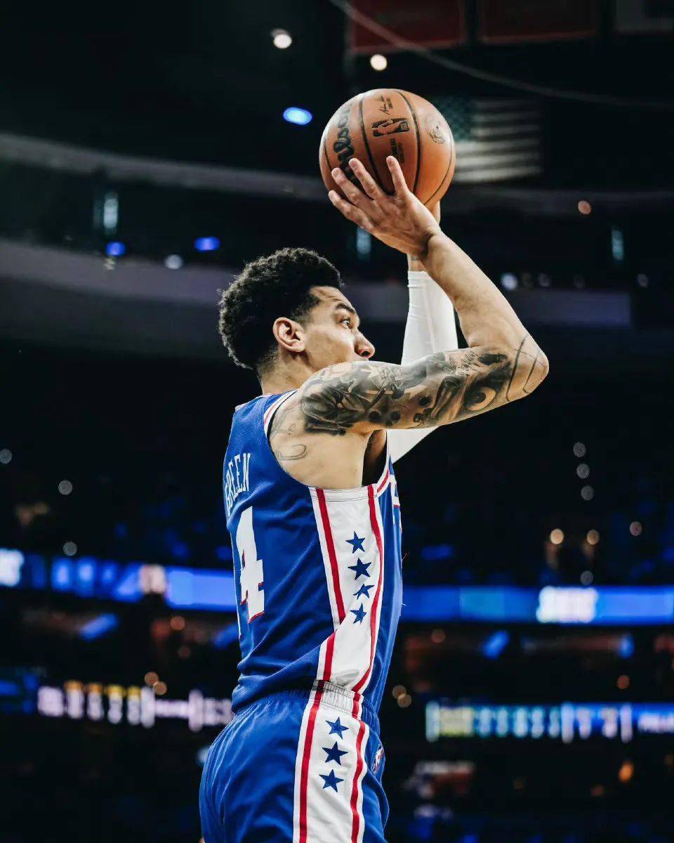 包含黄蜂力克希腊男篮，丹尼·格林惊艳世界的词条