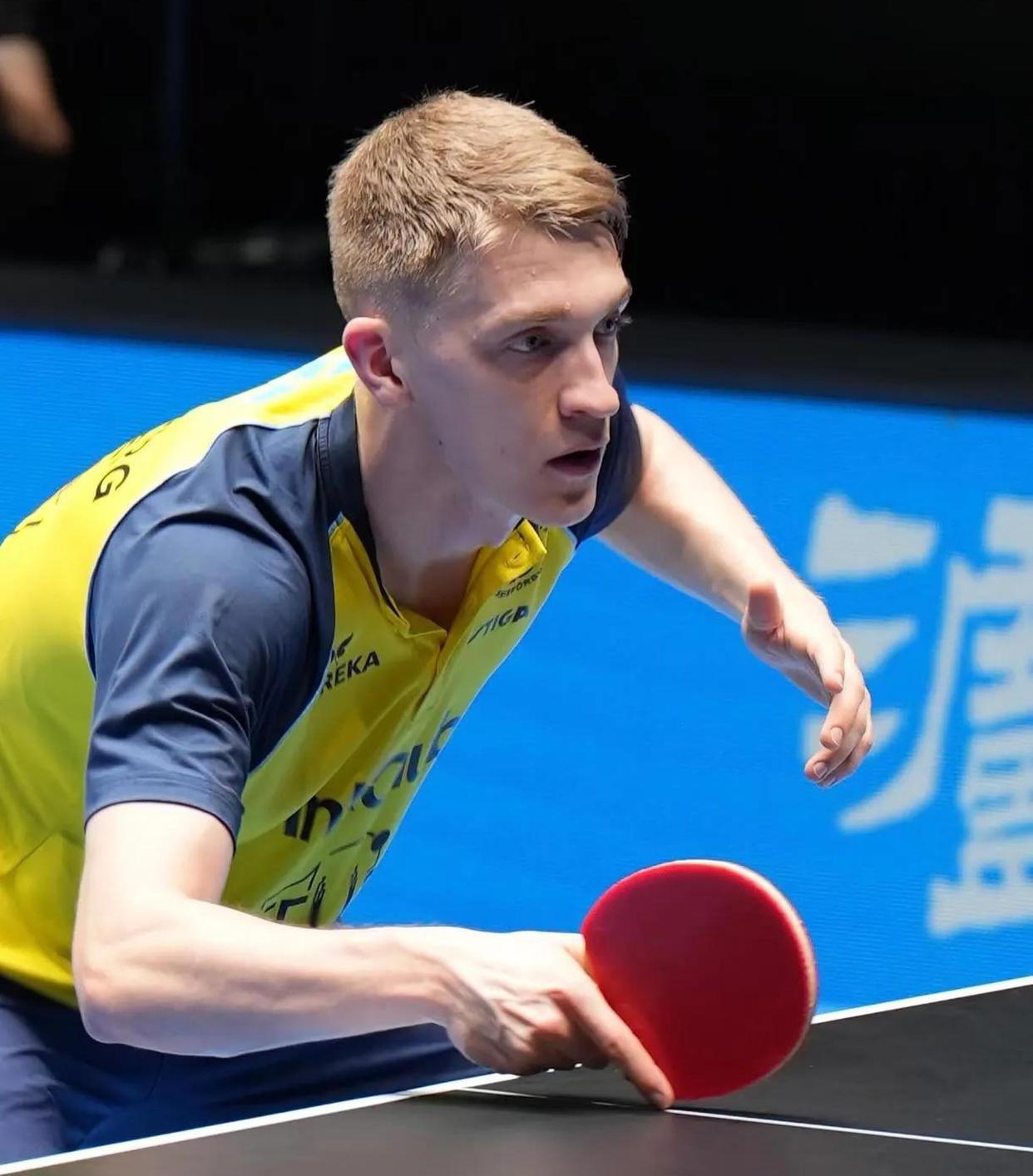 比利时乒乓球队鏖战中国乒乓球队，奥恰洛夫爆发神勇的简单介绍