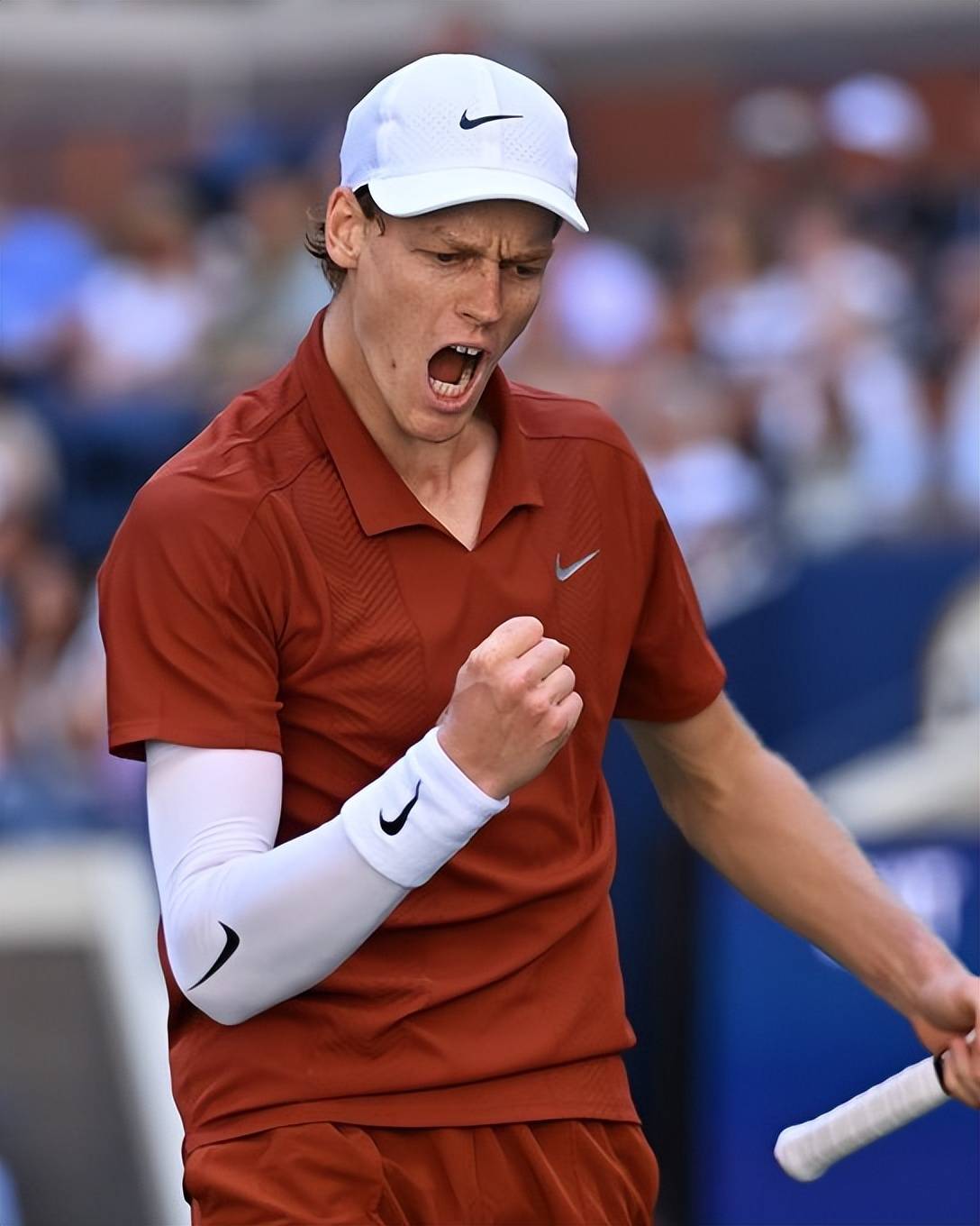 澳网轻取美网,辛纳高光表现 澳网轻取美网,辛纳高光表现