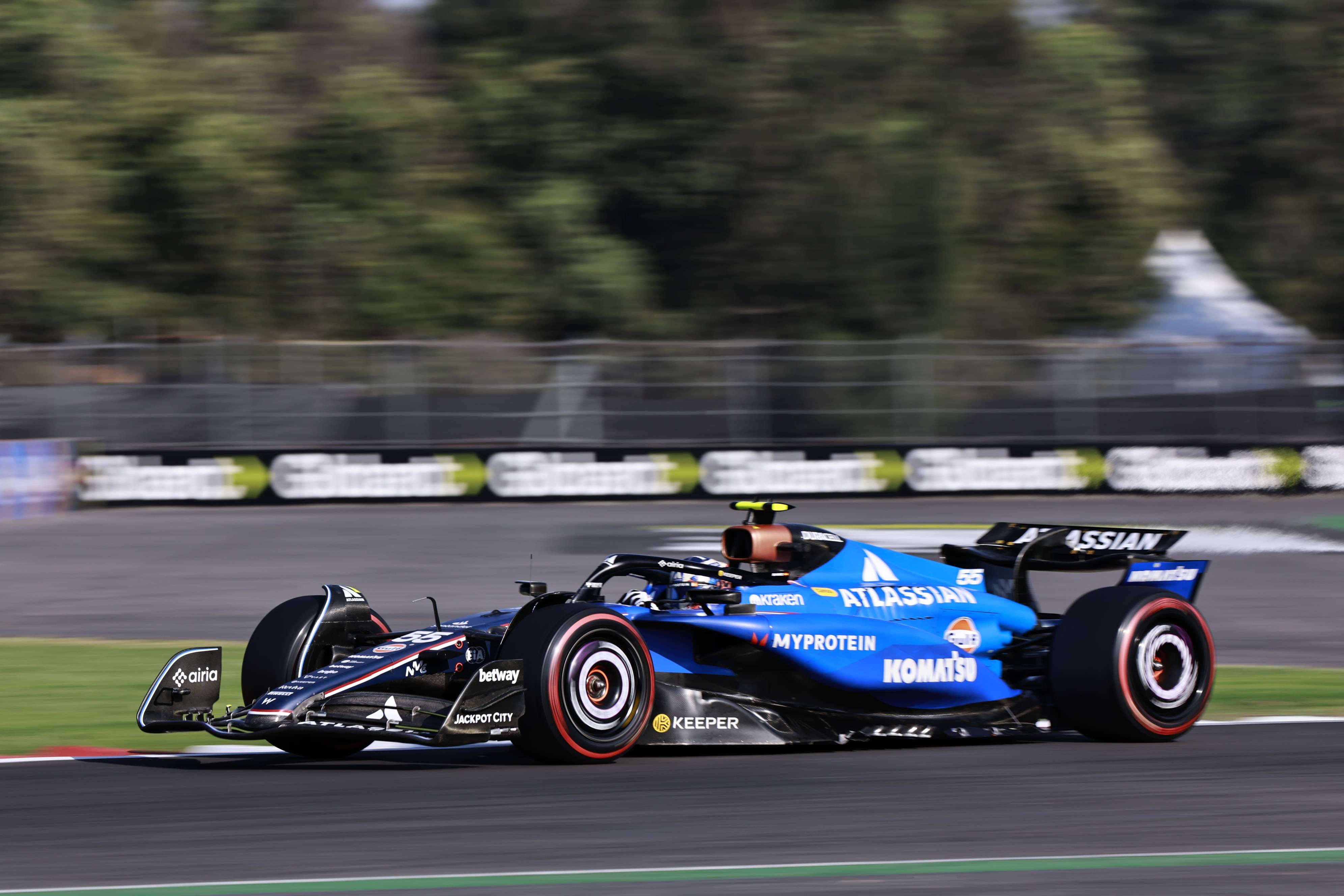 包含红牛车队力克法拉利,汉密尔顿统治全场的词条 包含红牛车队力克法拉利,汉密尔顿统治全场的词条