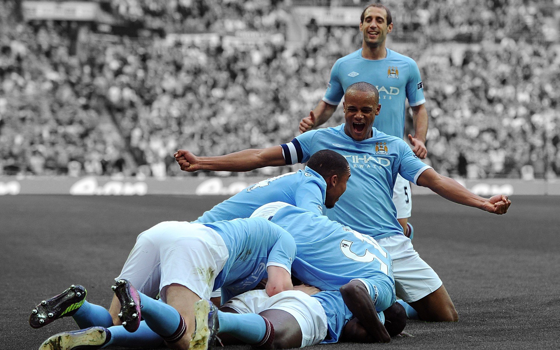 百炼成钢，当瑞士轮的齿轮咬合命运，Kiin用一次团战为VKS刻下不朽印记